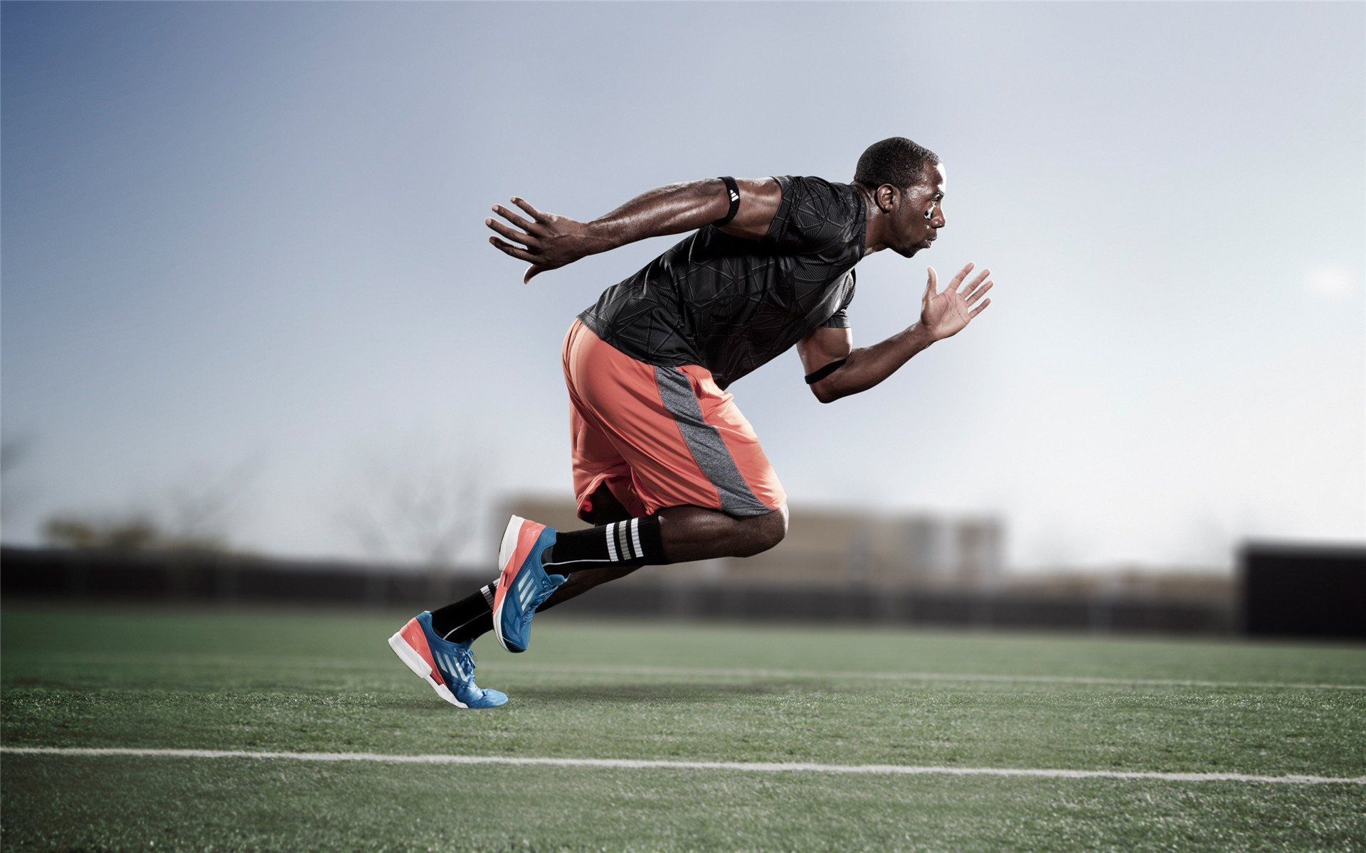 中国男篮提升进攻多样性，中国男篮表现